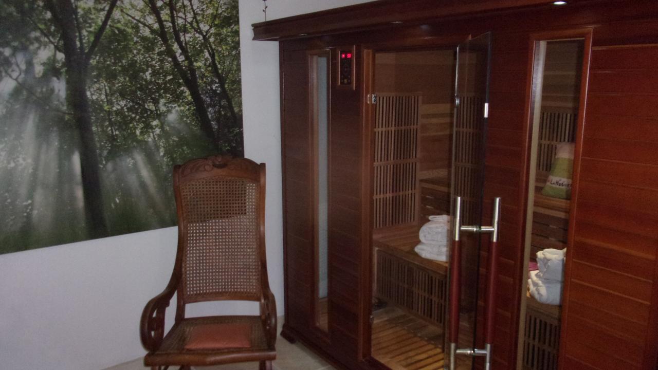 Bed and Breakfast La Roulotte De Pommette Et Billy La Hoguette Экстерьер фото